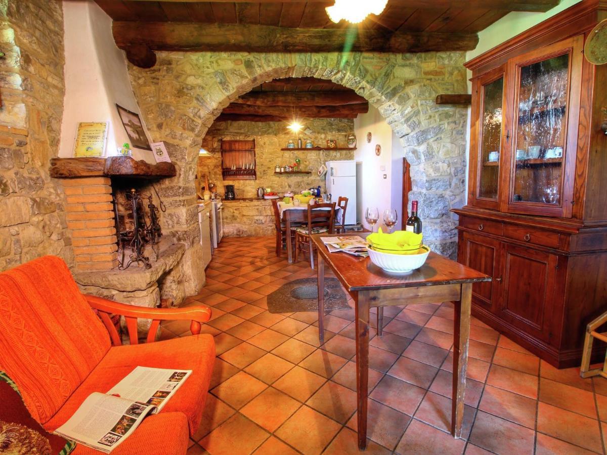 Belvilla By Oyo Nonno Raoul Castel Focognano Chambre photo